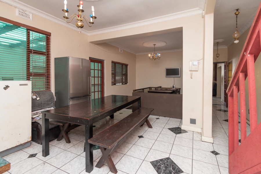 25 Bedroom Property for Sale in Walmer Estate Western Cape